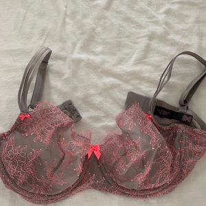 VS Very Sexy Bra 36DD